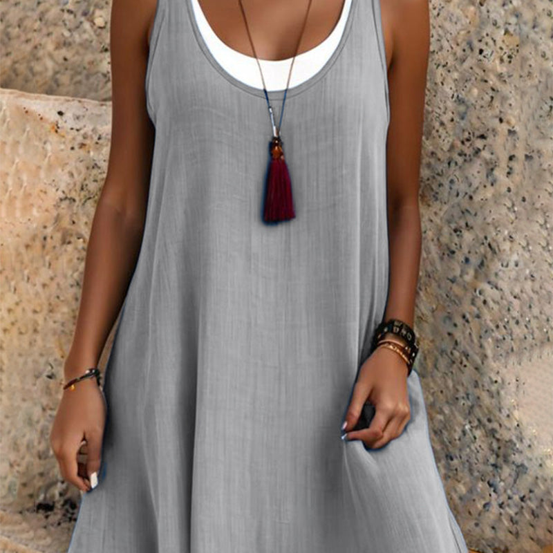 Luchtige Mouwloze Jurk met Tweedelige Look