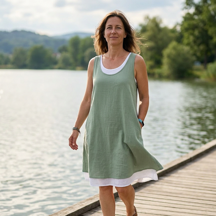 Luchtige Mouwloze Jurk met Tweedelige Look