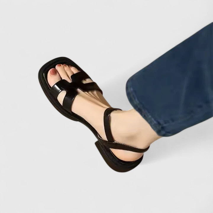 Dianne | Verfijnde Platte Sandalen