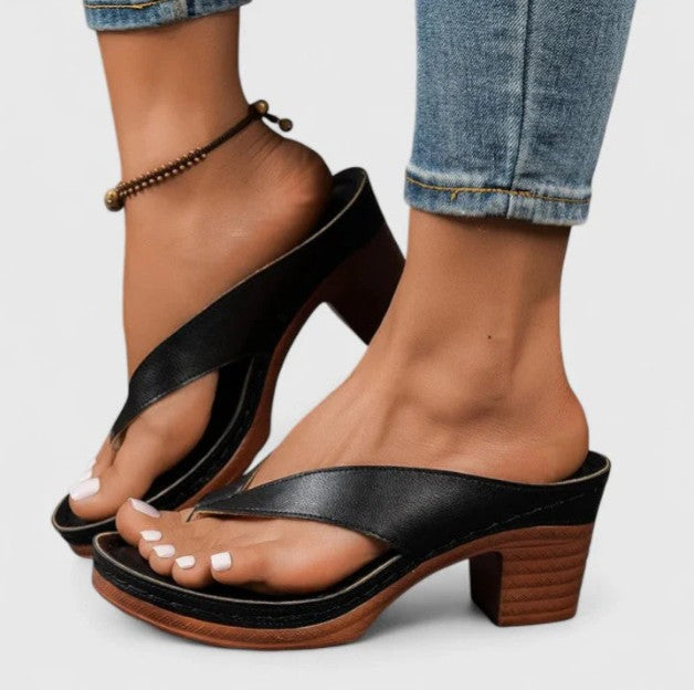 Maeve™ | Elegante Relaxte Blokhak Sandalen