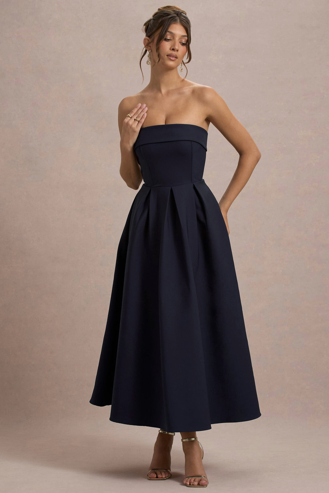 ANNE | Stijlvolle Midi-Jurk met Off-Shoulder Uitsnijding