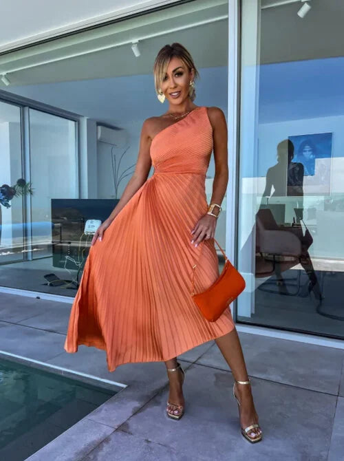 ELLA | One-Shoulder Plissé Midi-jurk